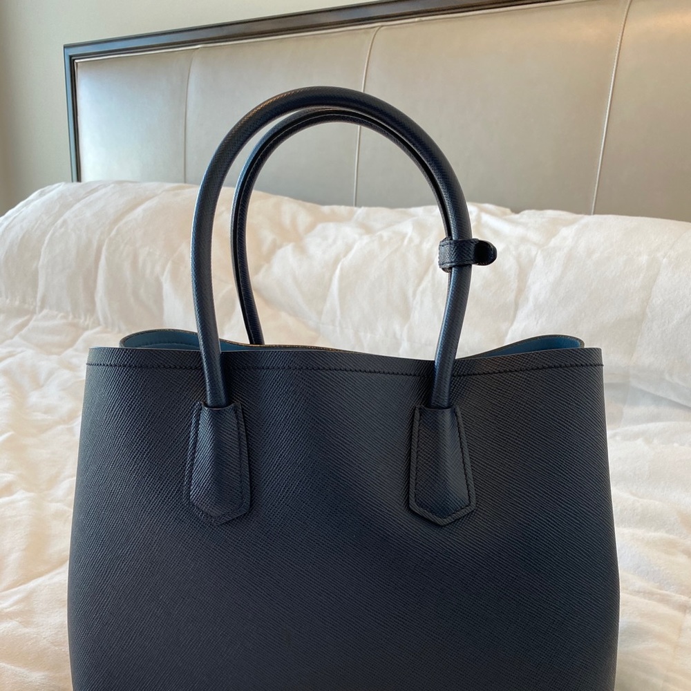 PRADA Navy Blue Saffiano leather bag - Picture 5 of 14